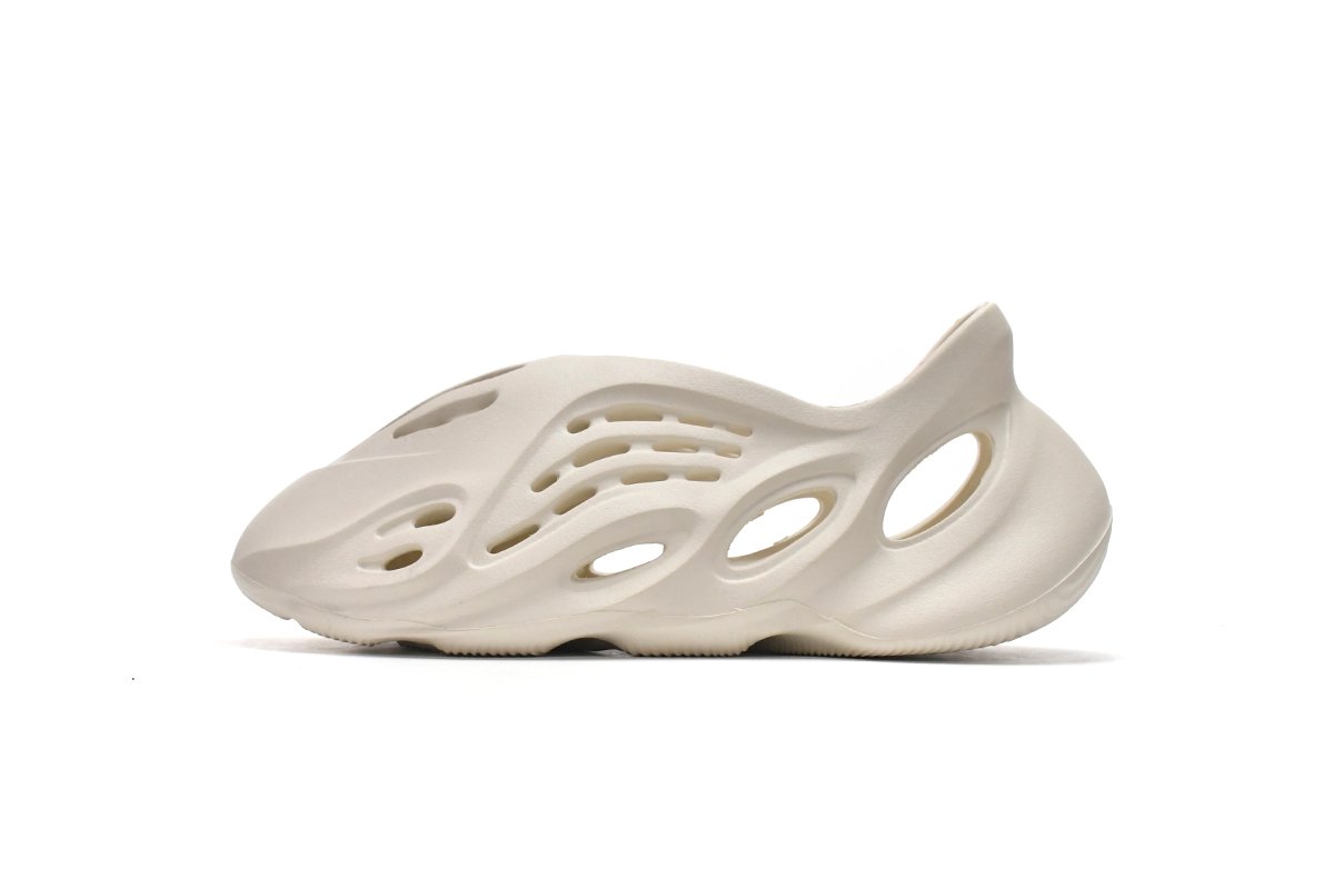 _adidas_yeezy_foam_runner_ararat_g55486_179185022AE10 adidas Yeezy Foam Runner Ararat G55486 - Image 1
