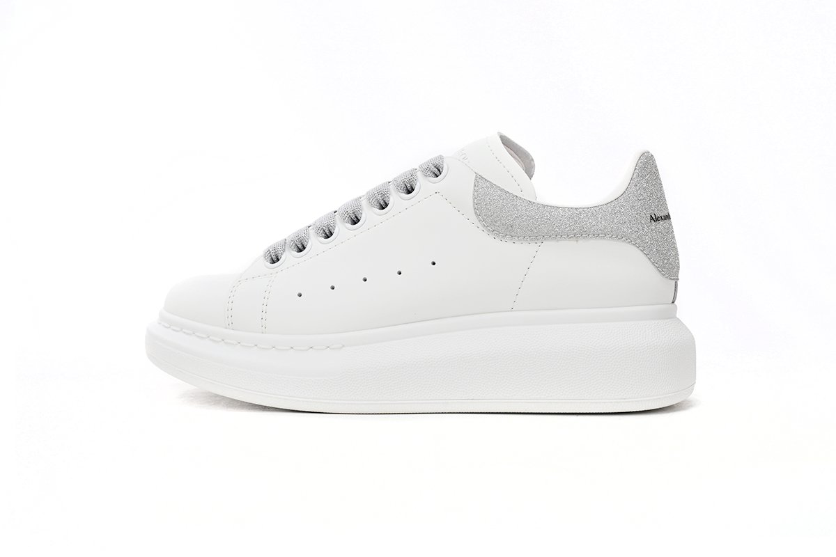 alexander_mcqueen_sneaker_loose_drilling_187BCD0607B1A Alexander McQueen Sneaker Loose Drilling - Image 1