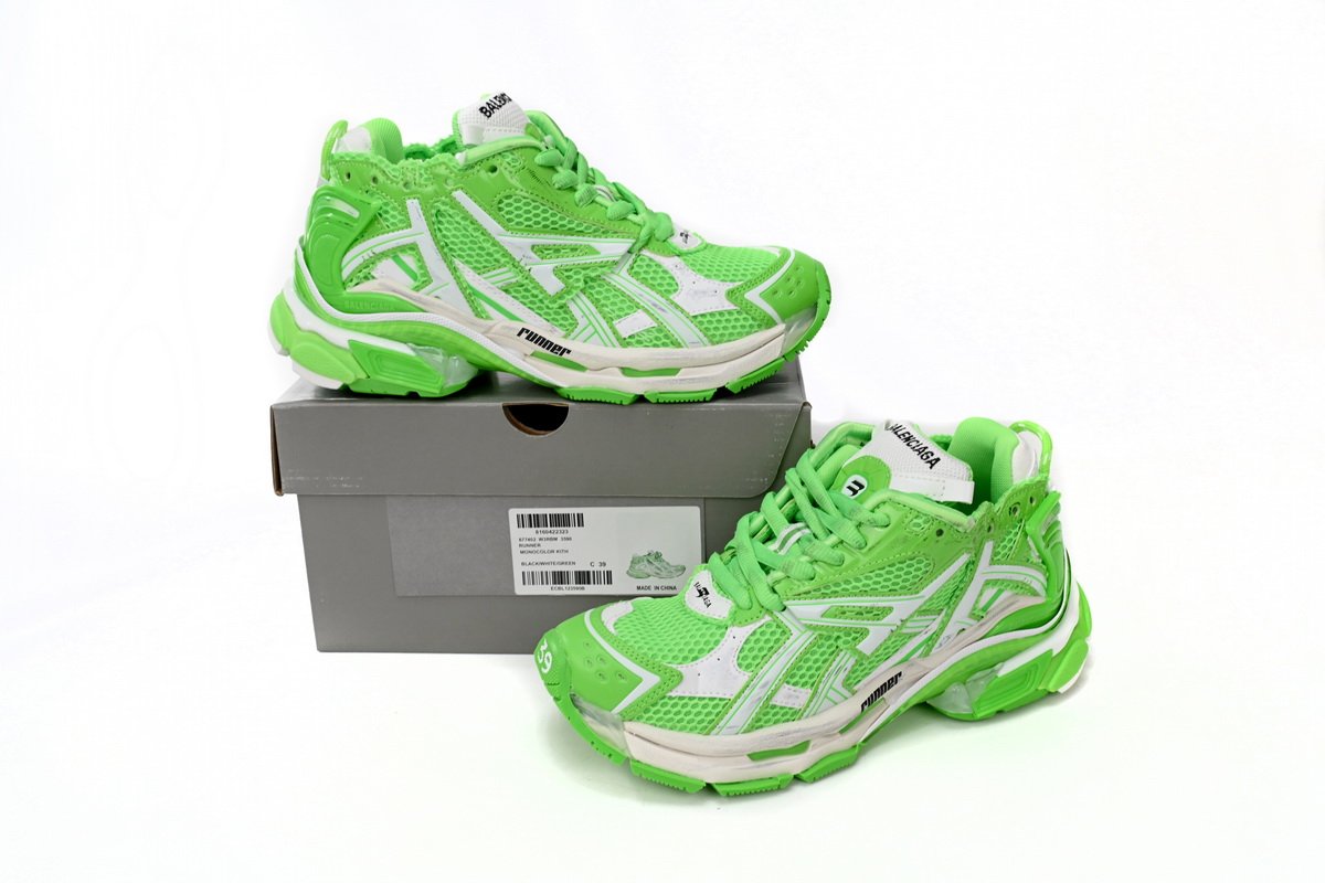 Balenciaga Runner White Green 677402 W3RBM 3590 - Image 6