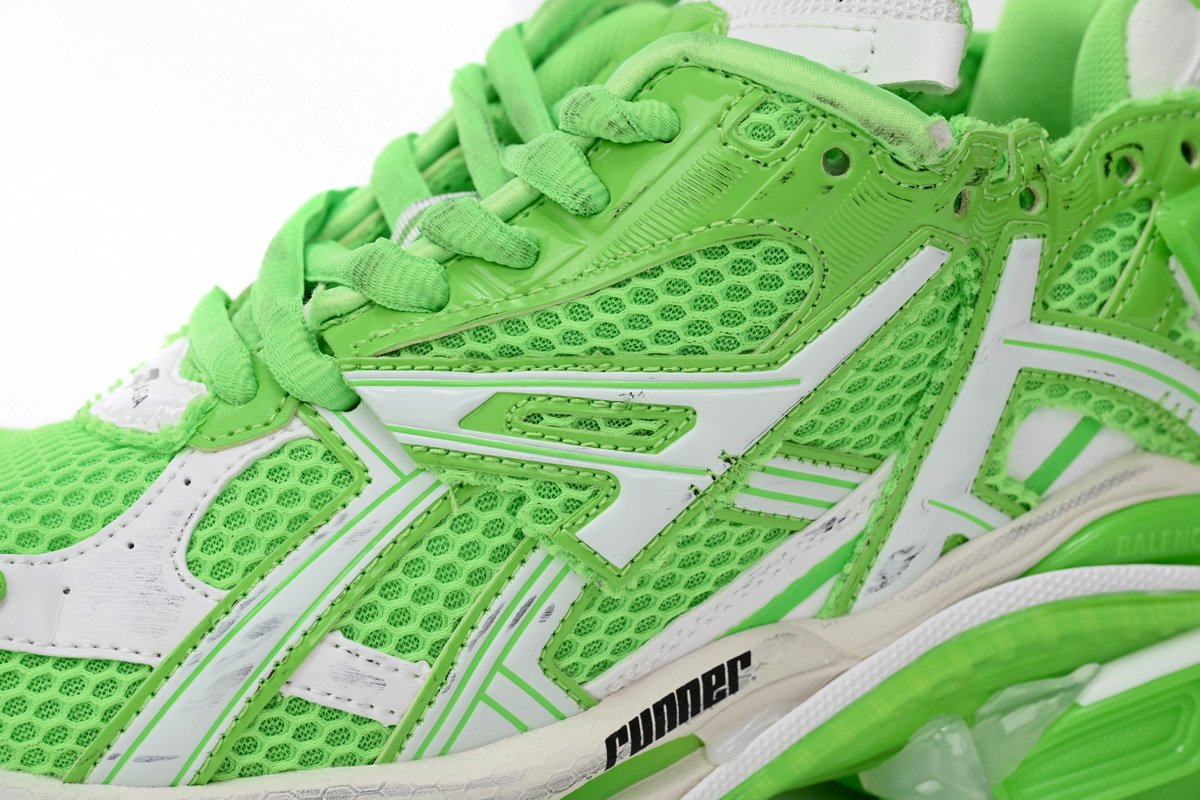 Balenciaga Runner White Green 677402 W3RBM 3590 - Image 10