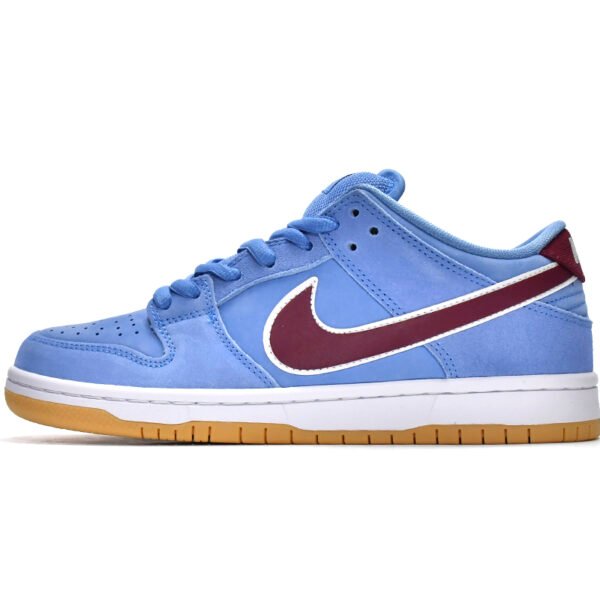 Nike SB Dunk Low Philadelphia Phillies DQ4040-400