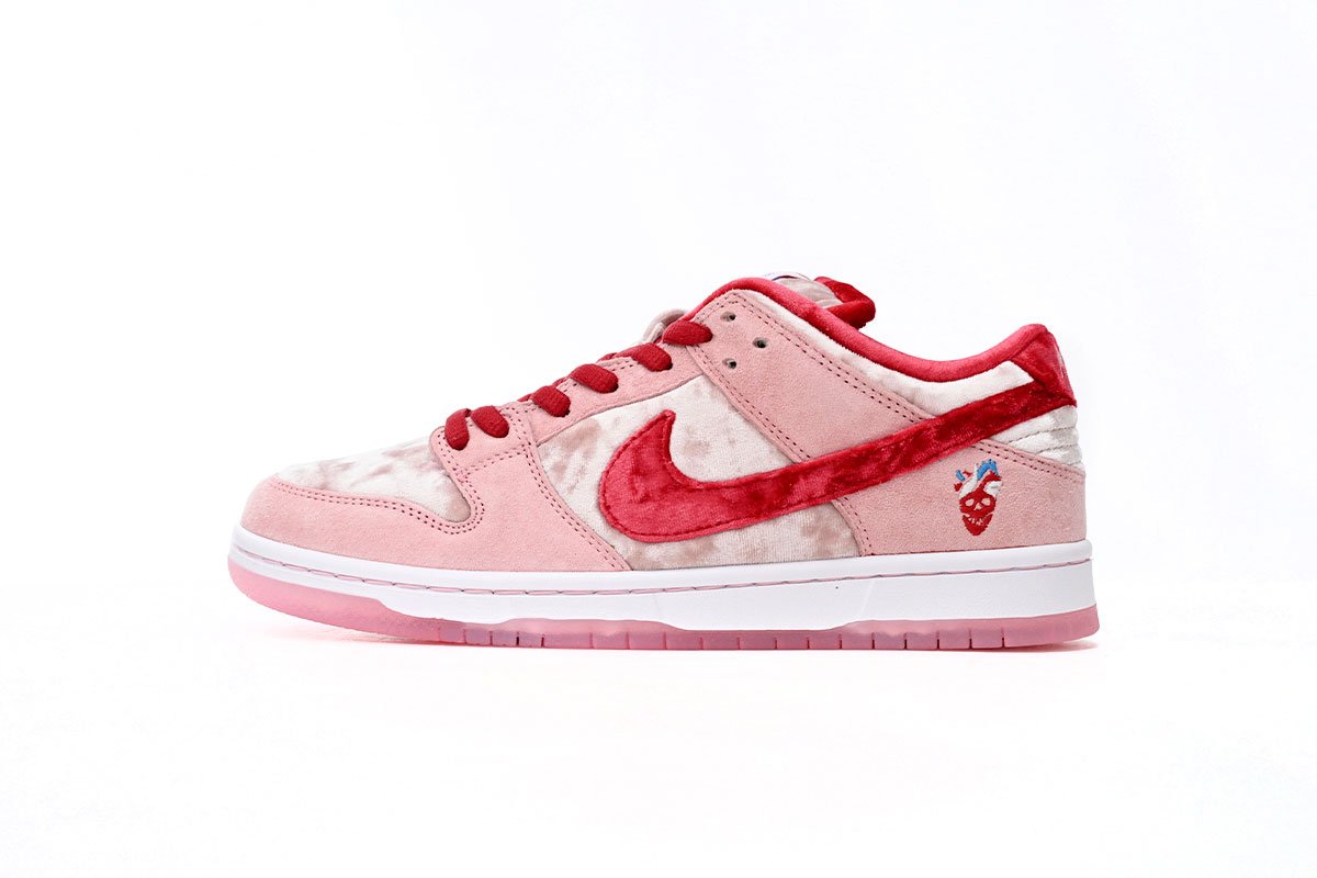 nike_sb_dunk_low_pro_ct2552__800_1814B9D883F1E Dunk Low StrangeLove Skateboards (Special Box) CT2552-800 - Image 1