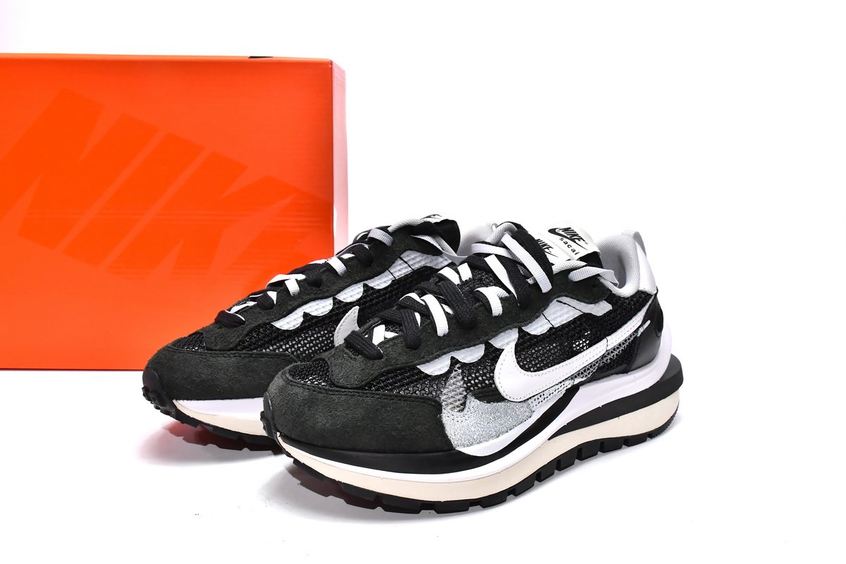 Sacai x Nike Pegasua Vaporfly Black White CV1363-001 - Image 2